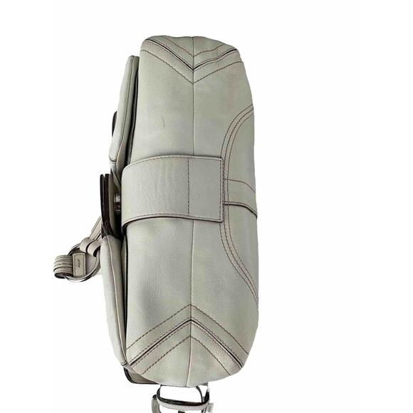 COACH Soho 9434 Double Pocket Flap Shoulder Bag White Leather Purse Y2k 2005 - Picture 6 of 15